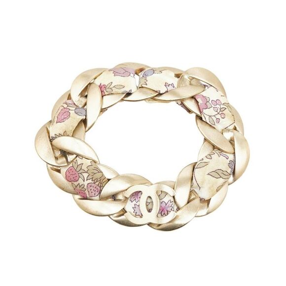 Pre Loved Chanel Logo CC Women Gold Bracelets - Picture 2 of 6